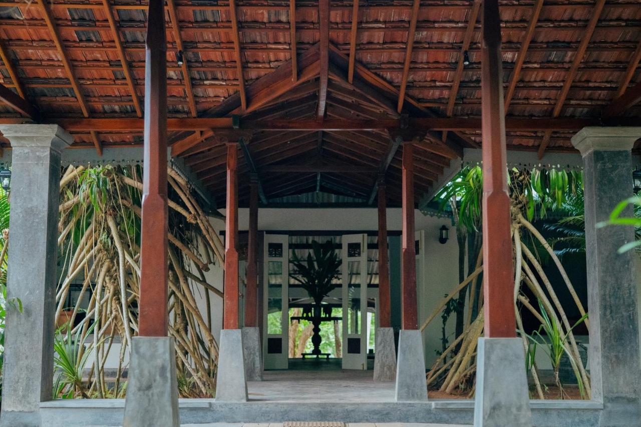 Villa Birdlake Хикадува Екстериор снимка