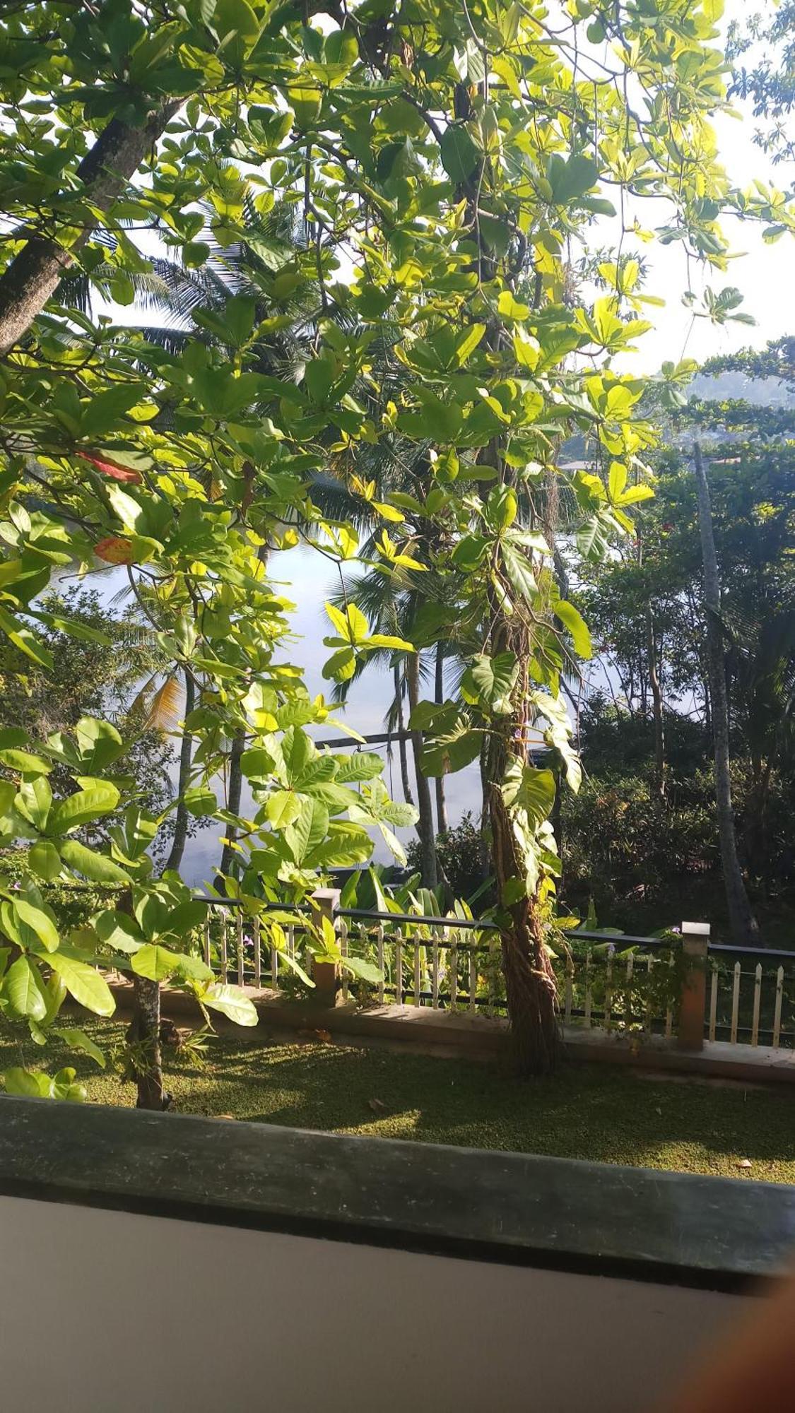 Villa Birdlake Хикадува Екстериор снимка