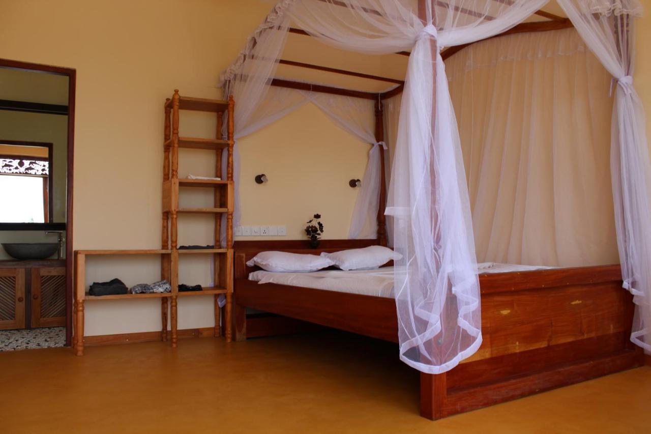 Villa Birdlake Хикадува Екстериор снимка