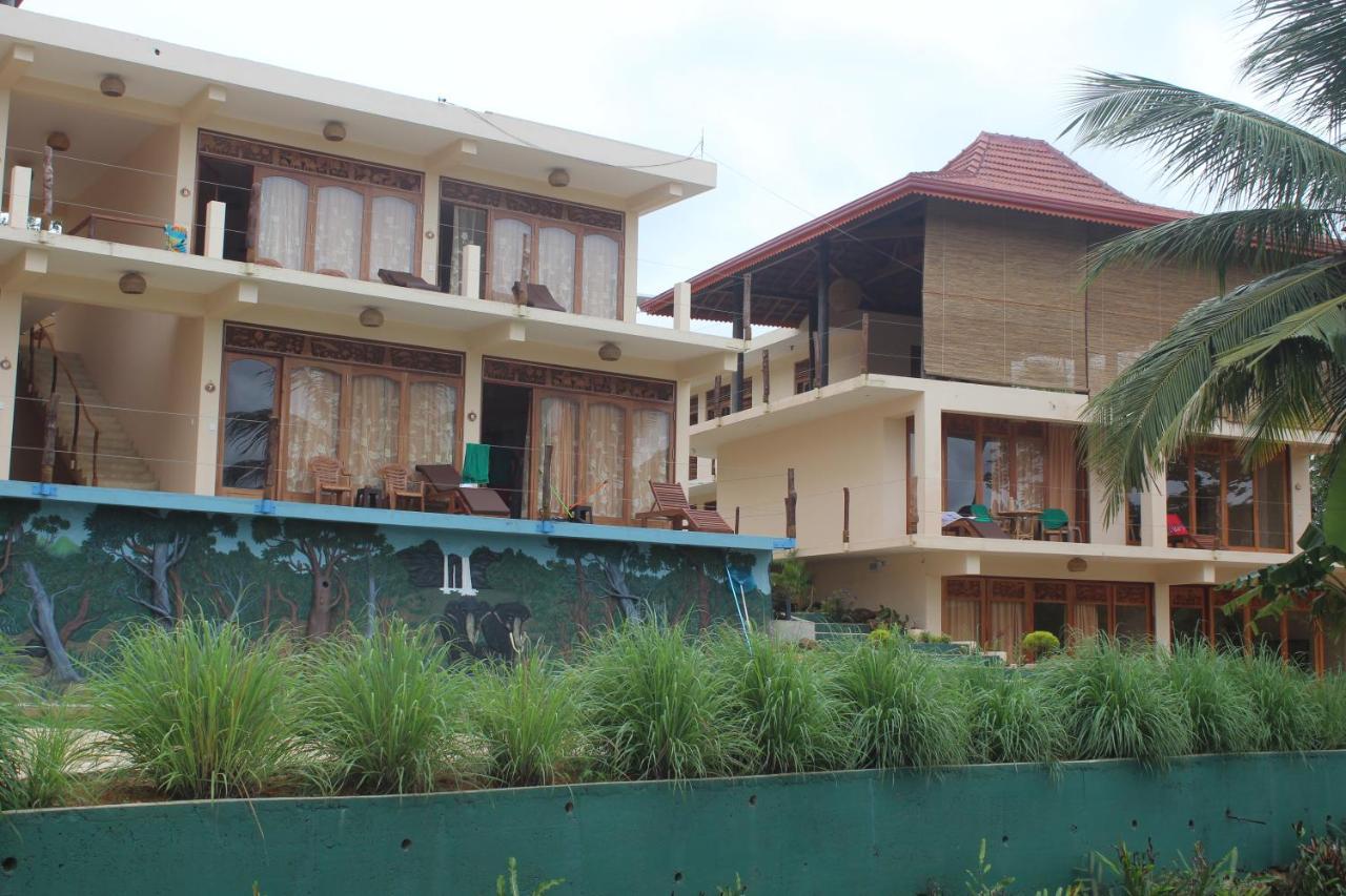 Villa Birdlake Хикадува Екстериор снимка